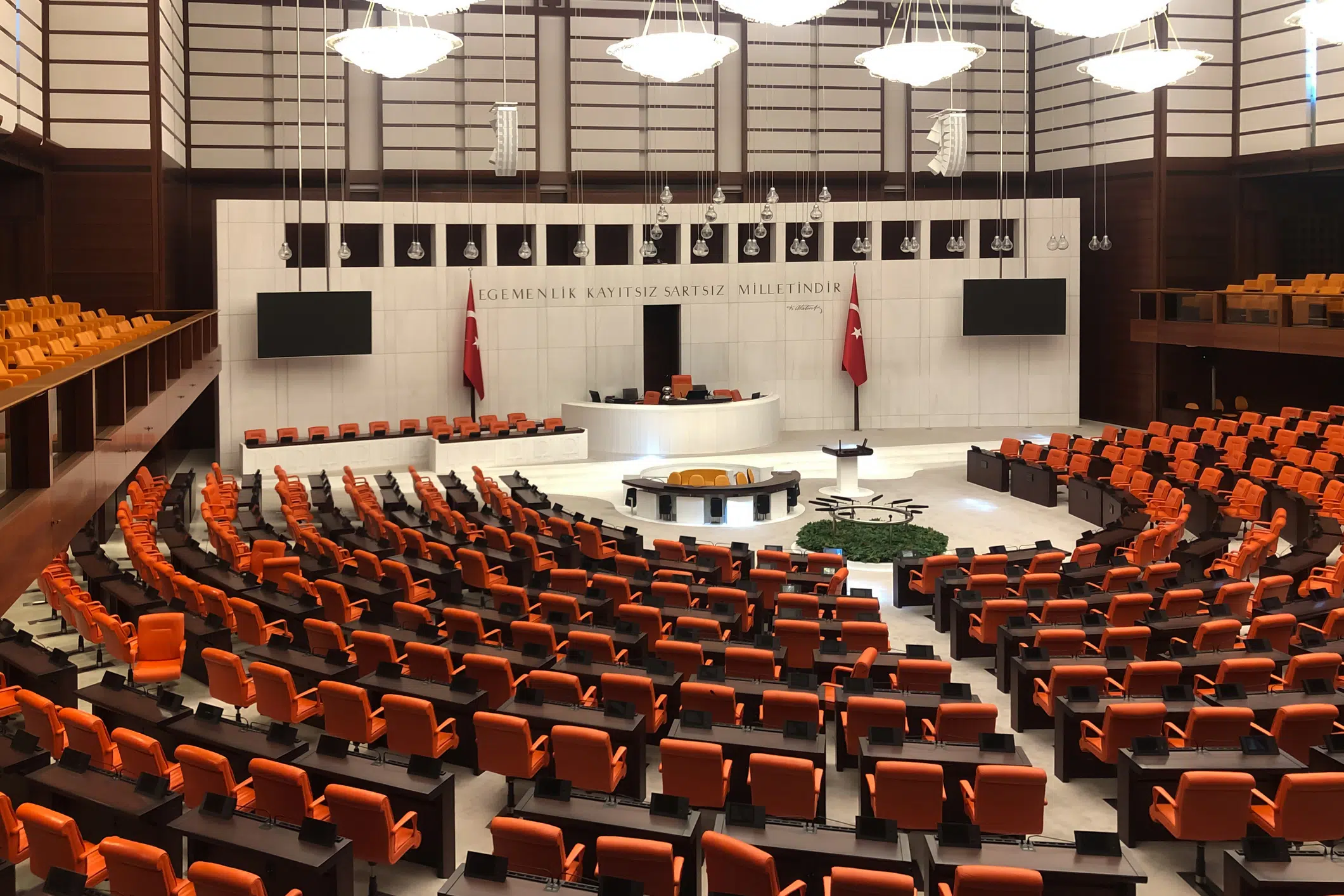 12. Yargı Paketi Açıklandı: Boşanma Davası, Nafaka ve Velayet Artık Böyle Olacak (2026)